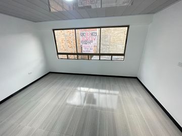 VENDO BONITA CASA, RENTABLE 4 PISOS INDEPENDIENTES B. UNIR II ENGATIVA BOGOTA, colombia EXITO CALLE 80 OPORTUNIDAD.