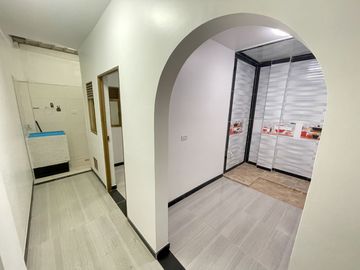 VENDO BONITA CASA, RENTABLE 4 PISOS INDEPENDIENTES B. UNIR II ENGATIVA BOGOTA, colombia EXITO CALLE 80 OPORTUNIDAD.