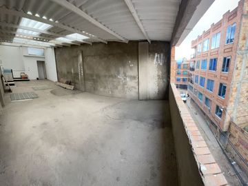 VENDO BONITA CASA, RENTABLE 4 PISOS INDEPENDIENTES B. UNIR II ENGATIVA BOGOTA, colombia EXITO CALLE 80 OPORTUNIDAD.