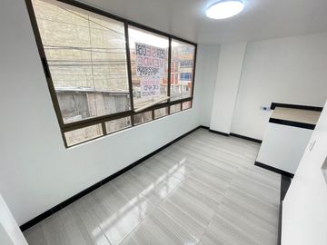 VENDO BONITA CASA, RENTABLE 4 PISOS INDEPENDIENTES B. UNIR II ENGATIVA BOGOTA, colombia EXITO CALLE 80 OPORTUNIDAD.