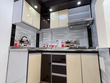 VENDO BONITA CASA, RENTABLE 4 PISOS INDEPENDIENTES B. UNIR II ENGATIVA BOGOTA, colombia EXITO CALLE 80 OPORTUNIDAD.