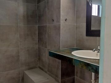 VENTA DE CASA CIUDADELA SIMÓN BOLIVAR,  DIAGONAL AL HOTEL TRYP BY WYNDHAM
