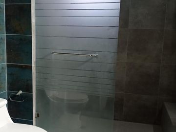 VENTA DE CASA CIUDADELA SIMÓN BOLIVAR,  DIAGONAL AL HOTEL TRYP BY WYNDHAM