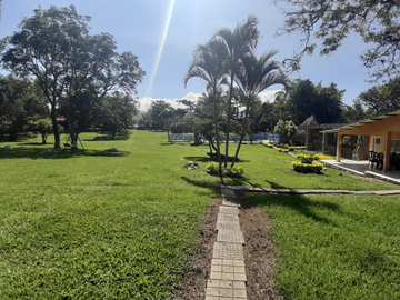 FINCA CAMPESTRE EN VENTA UBICADA EN CHINAUTA CUNDINAMARCA