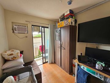 RUSH SALE 2 Bedrooms Condo Unit in One Oasis