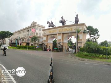 Dijual Rumah Cluster West Europa Greenlake City Jakarta Barat Bagus Siap Huni Nyaman Strategis