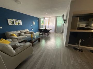 Venta edificio en fracc la huerta con 3 departamentos con entrada independiente