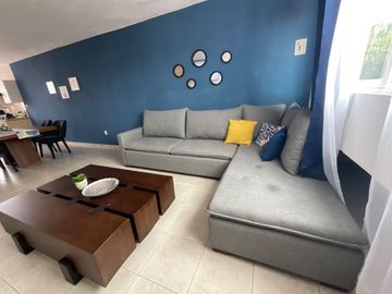Venta edificio en fracc la huerta con 3 departamentos con entrada independiente