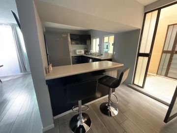 Venta edificio en fracc la huerta con 3 departamentos con entrada independiente