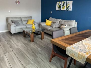 Venta edificio en fracc la huerta con 3 departamentos con entrada independiente
