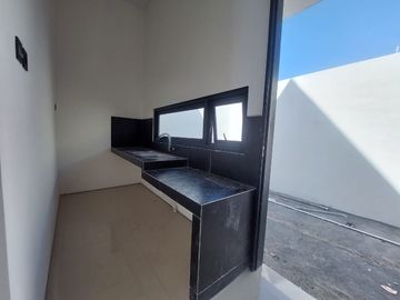Rumah Mangku Aspal Lebar di Gabusan
