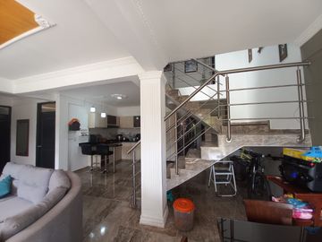Casa Campestre en Venta, vía al aeropuerto de Armenia