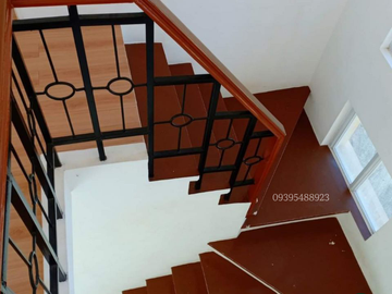 5 bedrooms House and Lot in Sto Tomas Batangas