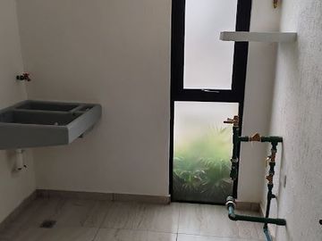 CASA EN VENTA DE UNA PLANTA EN LOMAS DEL DORADO