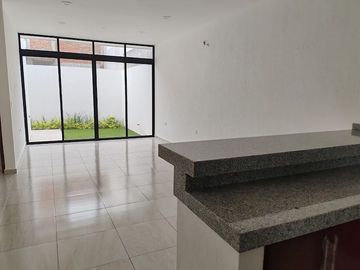 CASA EN VENTA DE UNA PLANTA EN LOMAS DEL DORADO