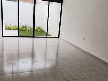 CASA EN VENTA DE UNA PLANTA EN LOMAS DEL DORADO