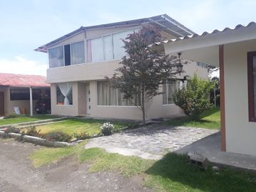 PROPIEDAD RENTERA EN MONTALVO