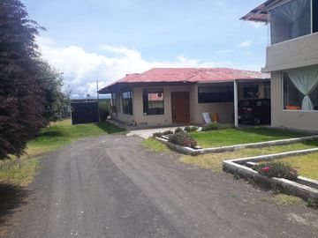 PROPIEDAD RENTERA EN MONTALVO