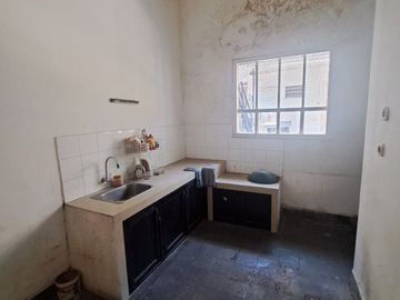 DIJUAL RUMAH BANGUNAN LAMA MASIH KOKOH GANDARIA UTARA KEBAYORAN BARU JAKARTA SELATAN