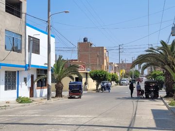 VENTA DE CASA SEMICONSTRUIDA EN PIMENTEL