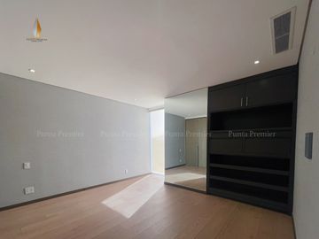 Departamento en Venta Torre Central Park Semi Amueblado de Lujo, Av. México