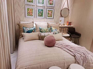 TH AZURE NORTH RESIDENCES BY CENTURY