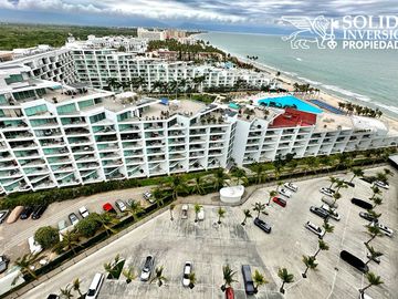 NUEVO VALLARTA | DEPARTAMENTO A PIE DE PLAYA EN MARITIMA PLAYA - ENTREGA INMEDIATA