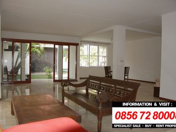 RUMAH at Jl KI MANGUNSARKORO, MENTENG