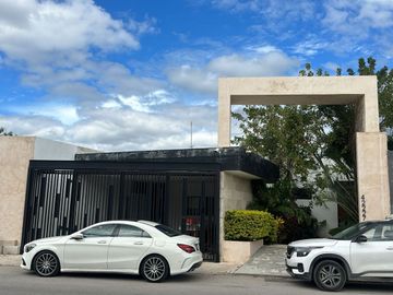 casa en venta en merida , zona exclusiva