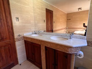 Oportunidad 2 casas en chicureo