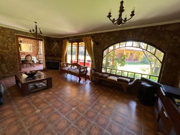 Oportunidad 2 casas en chicureo