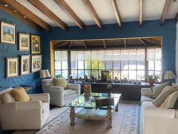EN VENTA AMPLIA CASA EN LA ENCANTADA DE VILLA PARA REMODELAR O COMO TERRENO