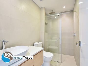 Paseo Tres de Noviembre, Venta de Hermoso Apartamento