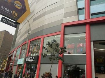 En venta Local Comercial en Gamma - La Victoria