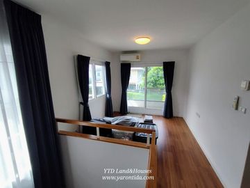 For Sale 2-storey detached house in the Prueklada Suvarnabhumi , corner house near the garden,land area of 66.10 square wa, with a spacious area aroun