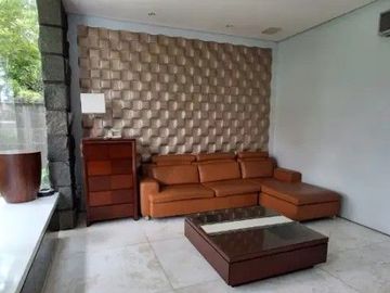 DIJUAL RUMAH Graha Family, Boulevard, Glass House. Murah SBY