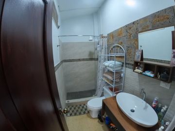 EN VENTA CASA EN LA ALBORADA