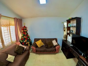 EN VENTA CASA EN LA ALBORADA