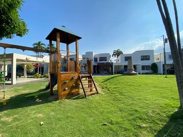 Casa en venta - urbanización Terranova km 2.5 vía Samborondón