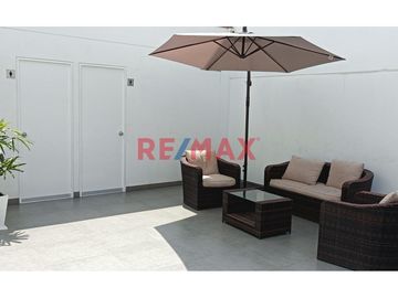 Oportunidad De Alquiler: Encantador Departamento Amoblado De 3 Habitaciones