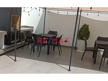 Oportunidad De Alquiler: Encantador Departamento Amoblado De 3 Habitaciones
