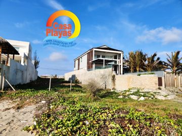 Terreno Frente Al Mar en Playas Villamil, Vía a Data Km. 7.5