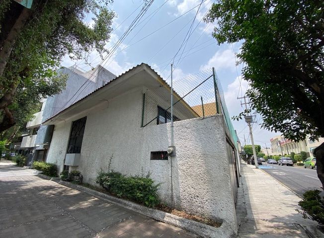 Foto Lindavista, en Esquina, 5 Rec, 4.5 Baños, 4 Autos, $10,000,000 Mn