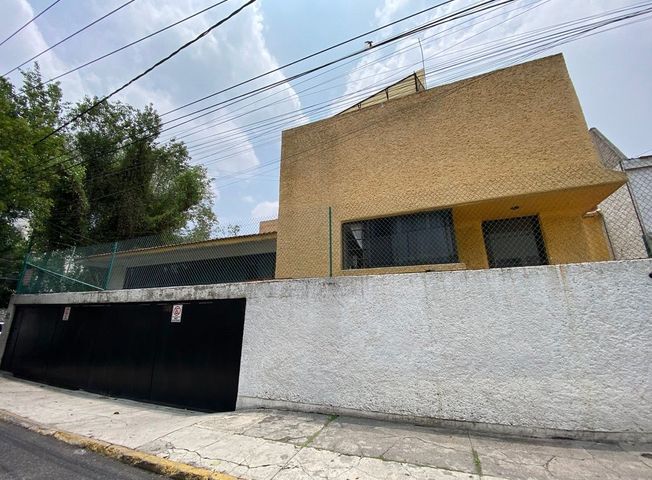 Foto Lindavista, en Esquina, 5 Rec, 4.5 Baños, 4 Autos, $10,000,000 Mn