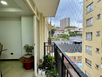 Extraordinario apartamento en Pinares con 100 m2 2 parqueaderos y cuarto útil. Pereira - Colombia