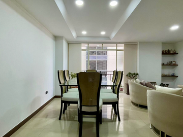 Extraordinario apartamento en Pinares con 100 m2 2 parqueaderos y cuarto útil. Pereira - Colombia