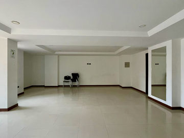 Extraordinario apartamento en Pinares con 100 m2 2 parqueaderos y cuarto útil. Pereira - Colombia