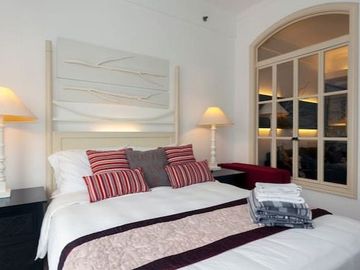 Vivere Hotel 1-BR for Sale Alabang Muntinlupa