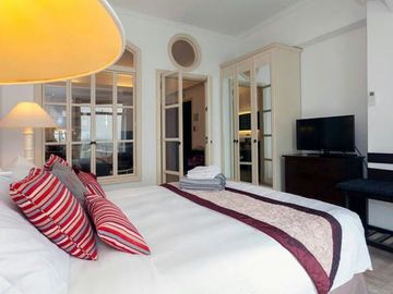 Vivere Hotel 1-BR for Sale Alabang Muntinlupa