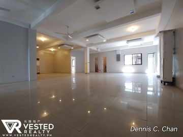 4 Storey Building in Makati For Sale